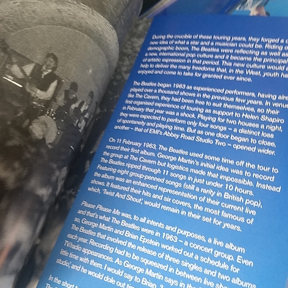 Eight Days A Week: The Touring Years Blu Ray Box set 2 Disc Special Edition - Picture 15 of 17